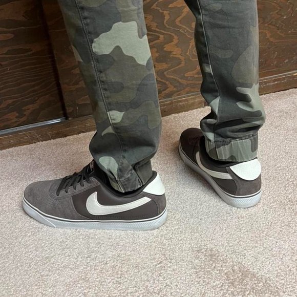 Nike Maverick 2 Lows - Picture 3 of 5